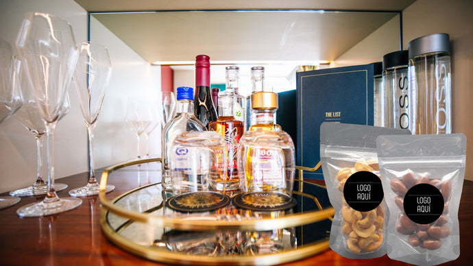 The Art of Miniature Indulgence: Luxury Snacking in Hotel Rooms